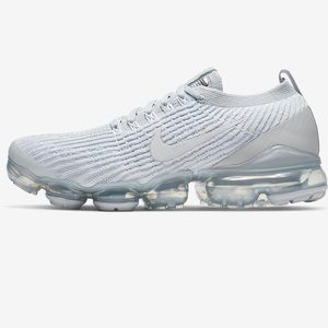 Women’s Vapor max Grey size 7